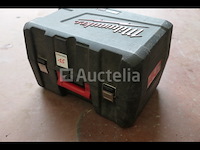 Milwaukee fuel borstelloze cirkelzaag op batterijen - afbeelding 8 van  9