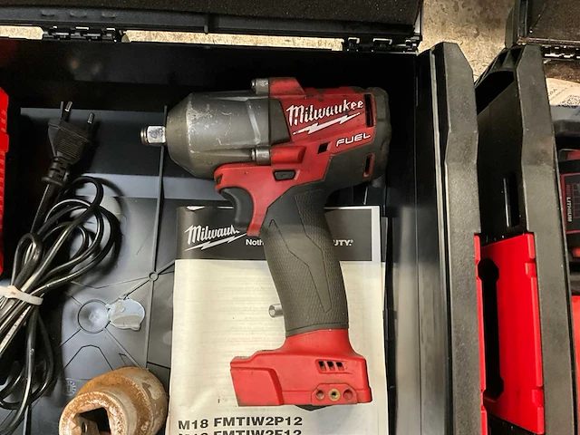 Milwaukee m18 accu slagmoersleutel - afbeelding 3 van  4