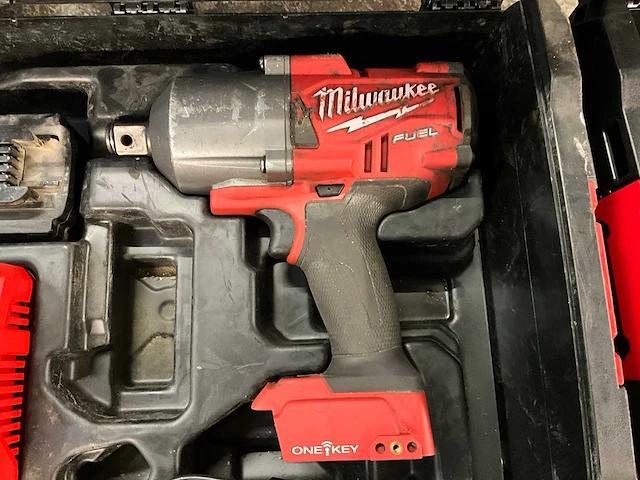 Milwaukee m18 accu slagmoersleutel - afbeelding 3 van  4