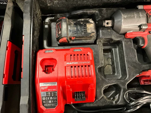 Milwaukee m18 accu slagmoersleutel - afbeelding 4 van  4