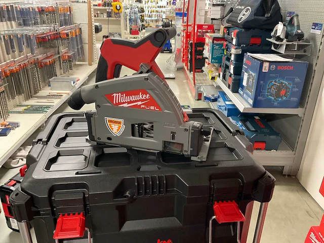 Milwaukee m18 fps55 invalzaag - afbeelding 1 van  11