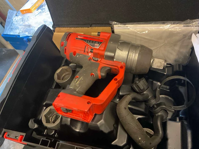 Milwaukee m18 slagmoersleutel - afbeelding 2 van  5