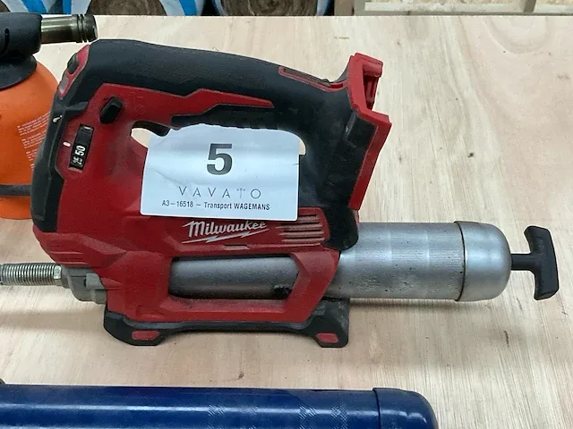 Milwaukee m18gg accu vetspuit - afbeelding 2 van  5