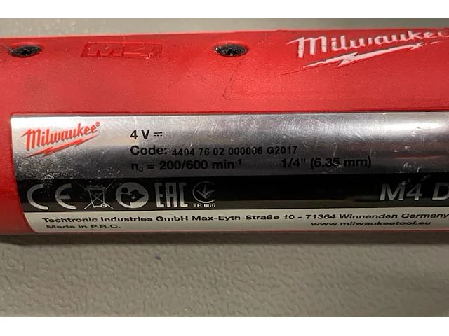 Milwaukee m4d, ratelsleutel met 2 accu's - afbeelding 4 van  4