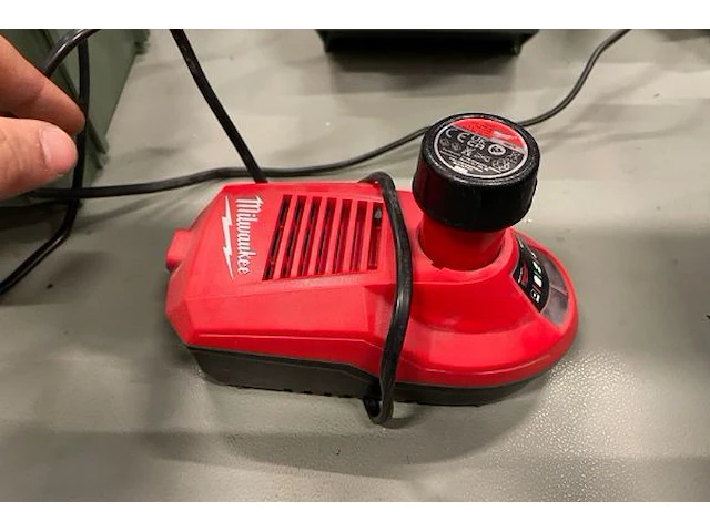 Milwaukee m4d, ratelsleutel met accu - afbeelding 4 van  6
