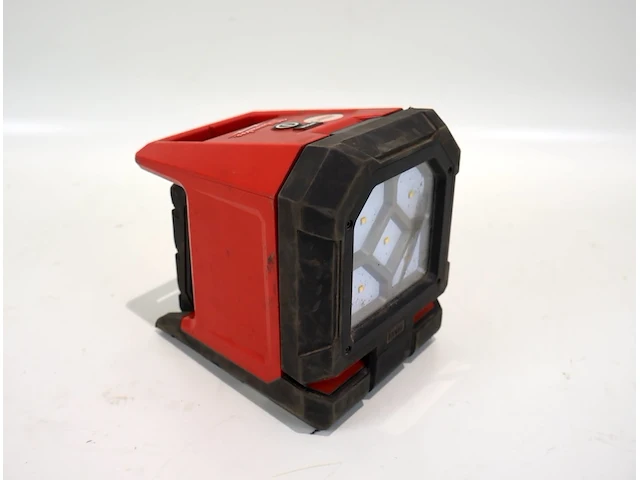 Milwaukee mobiele werflamp - afbeelding 1 van  4