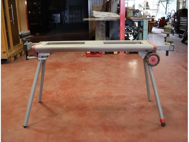 Milwaukee tafel met geleider - afbeelding 2 van  5