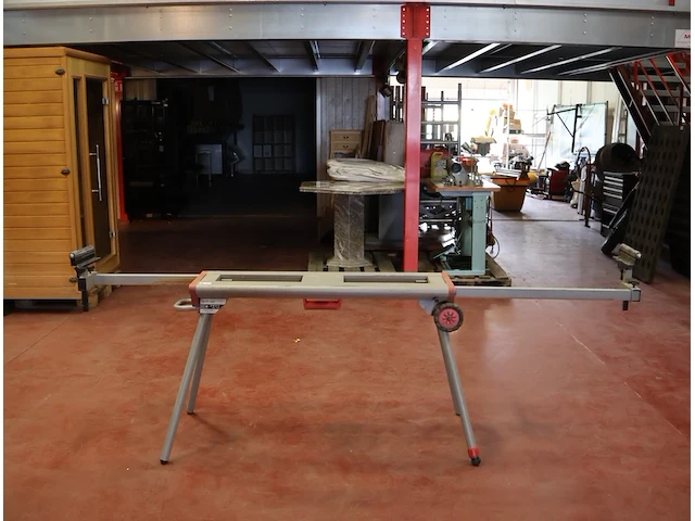 Milwaukee tafel met geleider - afbeelding 4 van  5