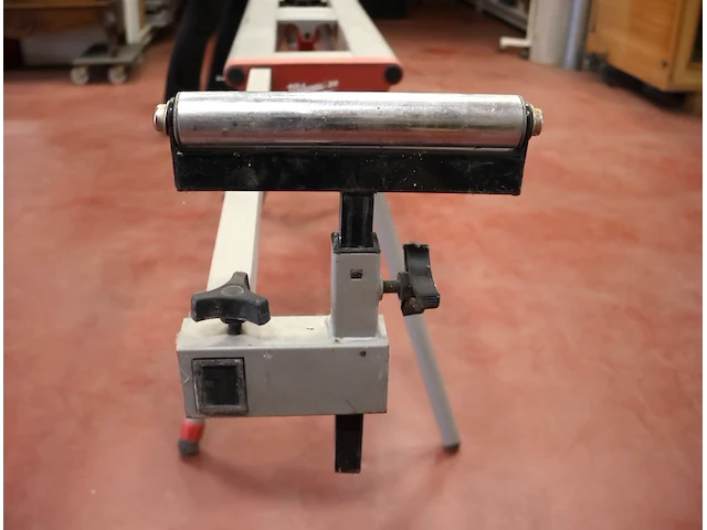 Milwaukee tafel met geleider - afbeelding 5 van  5