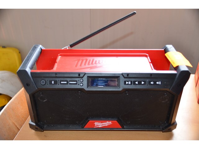 Milwaukee werfradio dab+ - afbeelding 1 van  3