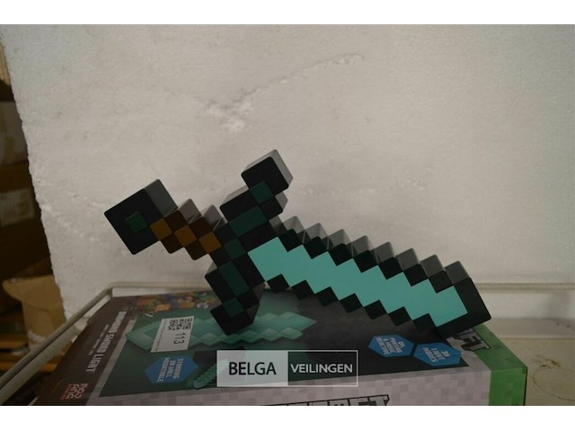 Minecraft zwaard 3 lichtmodes - afbeelding 2 van  3