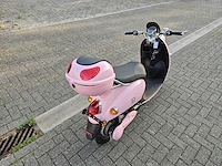 Minerva - elektrische scooter - brommer - afbeelding 2 van  9