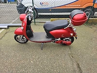 Minerva - elektrische scooter - brommer - afbeelding 1 van  4