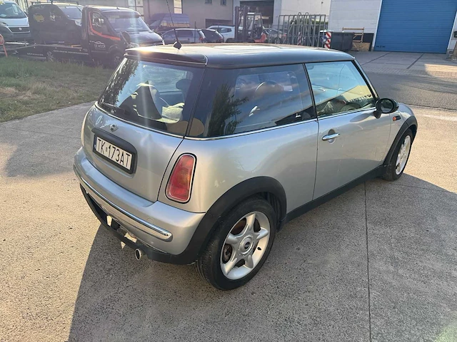 Mini - 2001 - cooper - personenauto - afbeelding 15 van  17