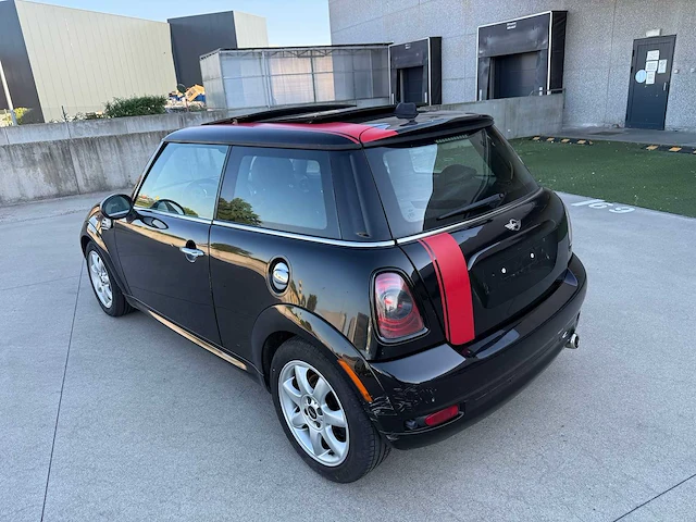 Mini - 2011 - cooper one - personenauto - afbeelding 2 van  23