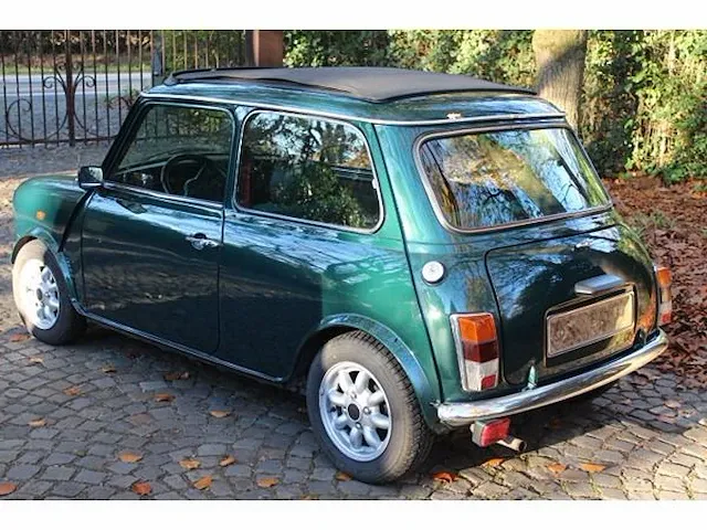 Mini balmoral oldtimer - afbeelding 1 van  11