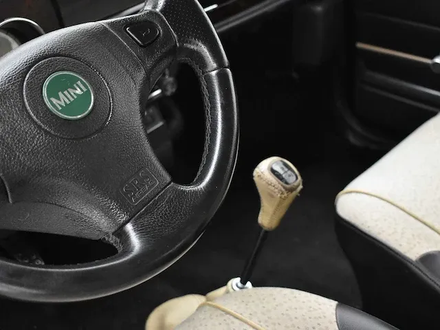 Mini cooper 1.3 mpi spotrspack - afbeelding 10 van  54