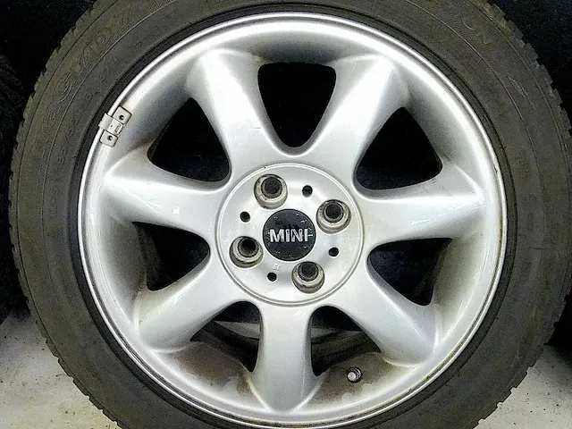 Mini (cooper) velgen, inclusief goodyear banden - afbeelding 6 van  9