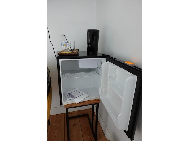 Mini koelkast klarstein + diversen - afbeelding 3 van  6