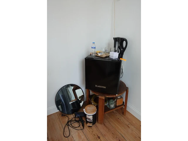 Mini koelkast klarstein + diversen - afbeelding 1 van  5