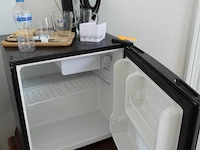 Mini koelkast klarstein + diversen - afbeelding 2 van  5