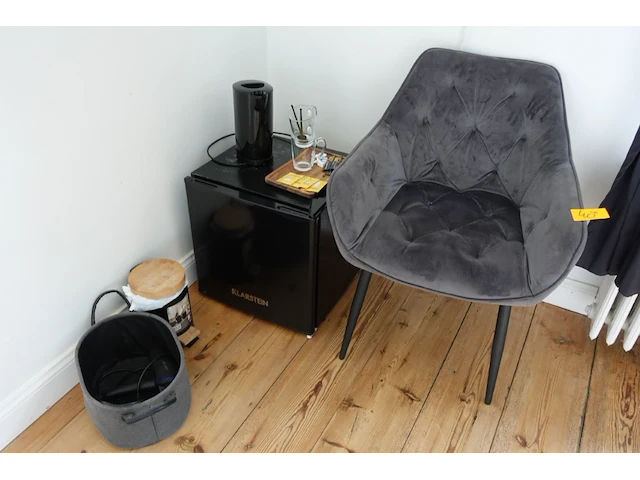 Mini koelkast klarstein + diversen - afbeelding 1 van  4