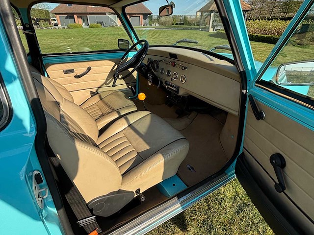 Mini personenauto - afbeelding 6 van  15