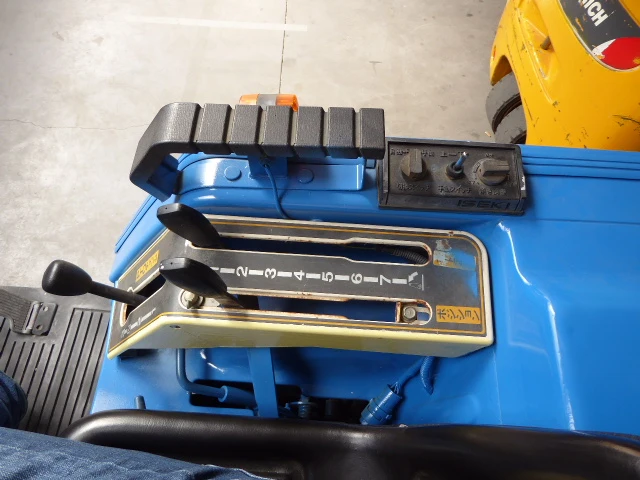Mini tractor iseki - afbeelding 9 van  10