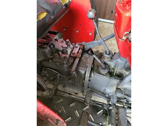 Mini tractor massey ferguson 135 + pistesleep - afbeelding 9 van  10