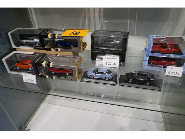 Miniatuur autos - 10 stuks - afbeelding 1 van  5