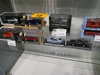 Miniatuur autos - 10 stuks - afbeelding 1 van  5
