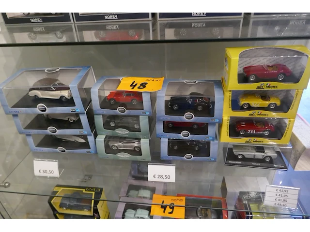 Miniatuur autos - 13 stuks oxford - art model schaal 1/43 - afbeelding 1 van  4