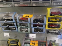 Miniatuur autos - 13 stuks oxford - art model schaal 1/43 - afbeelding 1 van  4