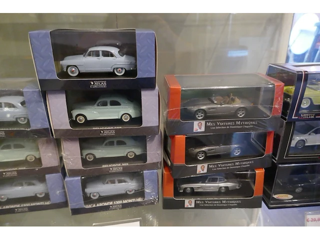 Miniatuur autos - 16 stuks atlas - dominique chapatte - afbeelding 3 van  4