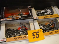 Miniatuur autos - 3 stuks maisto - burago + motos - afbeelding 5 van  8