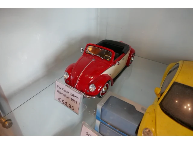Miniatuur autos - 4 stuks - afbeelding 5 van  5