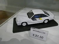 Miniatuur autos - 4 stuks - afbeelding 1 van  2