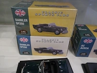 Miniatuur autos - 4 stuks - afbeelding 2 van  2