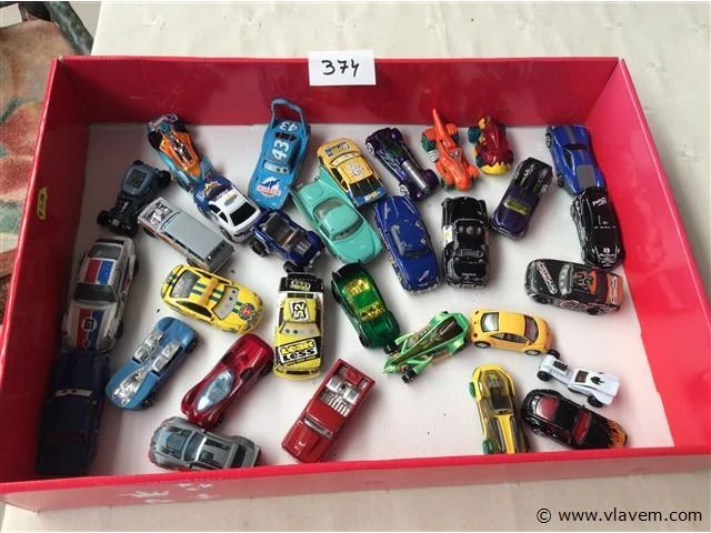 Miniatuur auto's cars - afbeelding 1 van  3