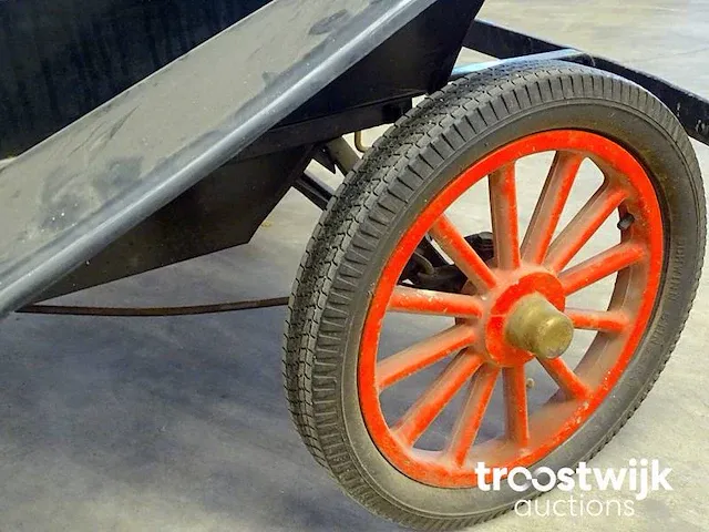Miniatuur recreatie 'ford model-t' mcdonough (barn-find) - afbeelding 17 van  23