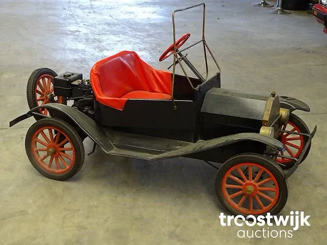 Miniatuur recreatie 'ford model-t' mcdonough (barn-find) - afbeelding 5 van  23