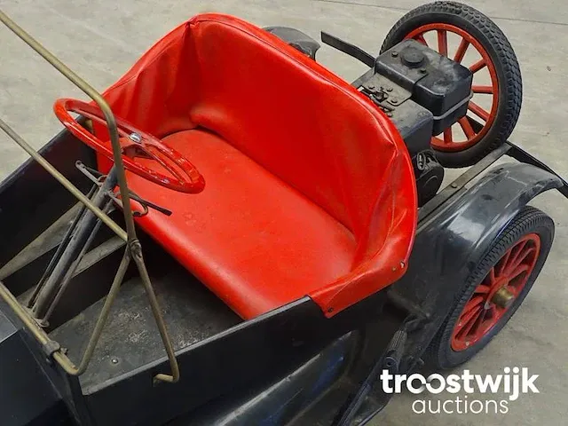 Miniatuur recreatie 'ford model-t' mcdonough (barn-find) - afbeelding 9 van  23