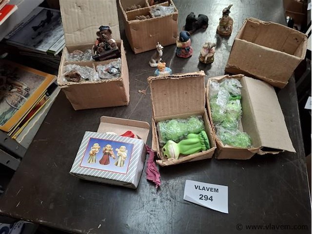 Miniatuurbeeldjes - afbeelding 1 van  4