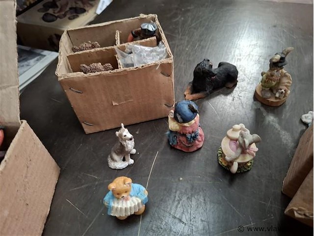 Miniatuurbeeldjes - afbeelding 2 van  4