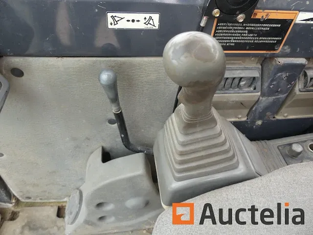 Minigraafmachine op rupsbanden doosan dh55-v - afbeelding 24 van  26