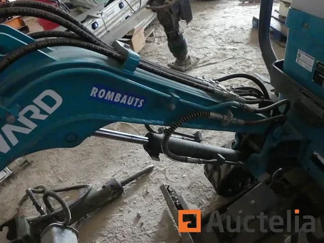 Minigraafmachine over rupsbanden sunward swe08d - afbeelding 13 van  18