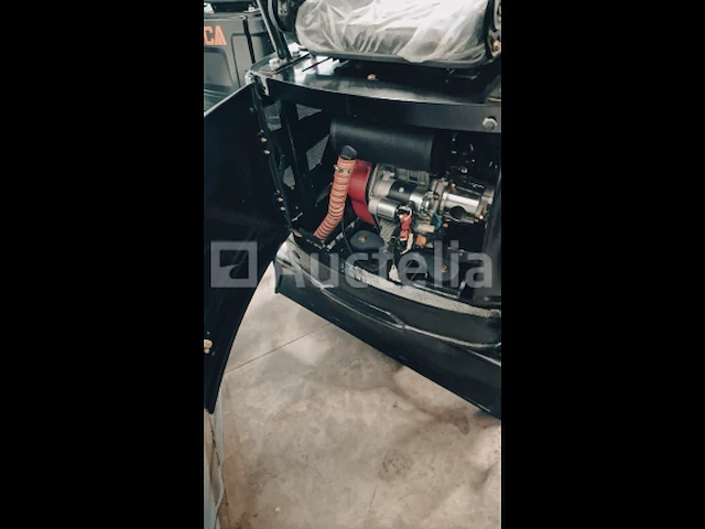 Minigraver 1000kg 10pk nieuw - afbeelding 2 van  5