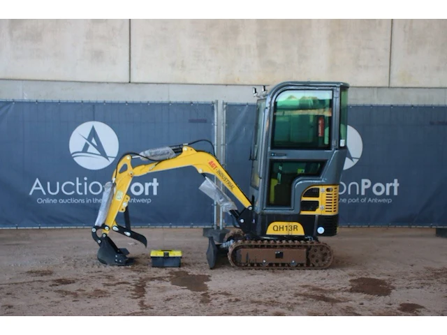 Minigraver agt industrial qh13r benzine 2024 nieuw - afbeelding 1 van  1