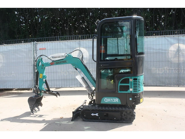 Minigraver agt qh13 benzine demo - afbeelding 1 van  1