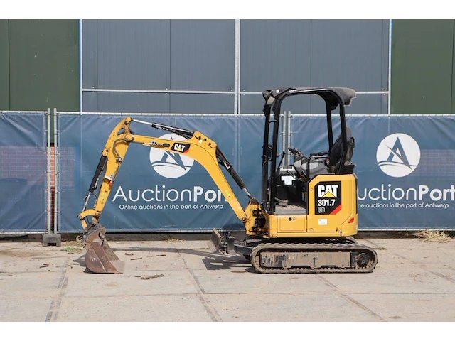 Minigraver caterpillar 301.7cr diesel 16kw 2019 - afbeelding 1 van  1